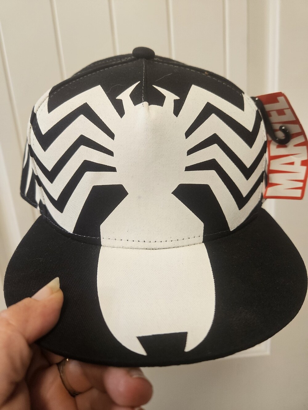 Marvel Black & White Venom Graphic Adjustable Cap Hat. New